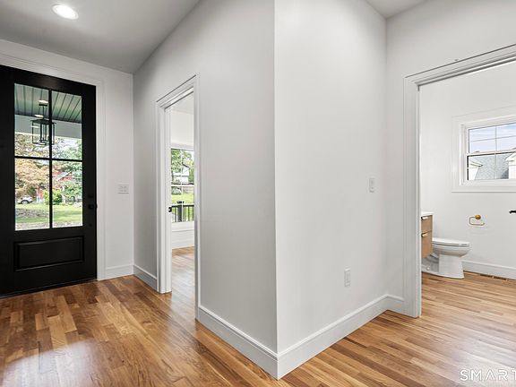 5th image of 75 Fillow Street