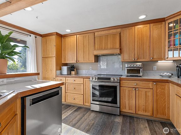 5th image of 4716 83rd Avenue SE