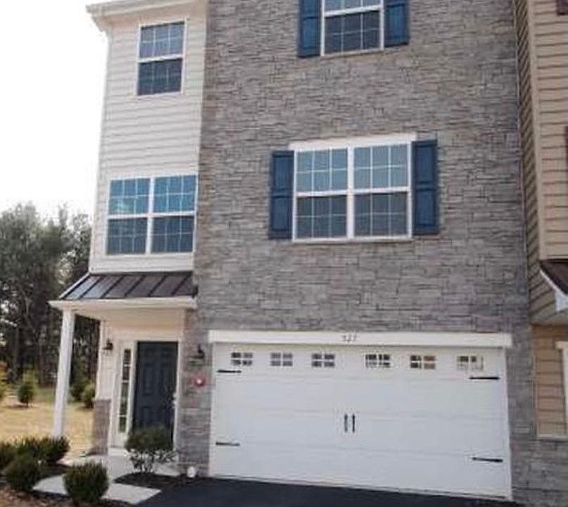 1st image of 527 S Twin Lakes Blvd