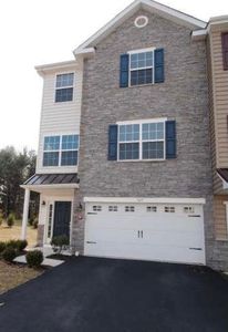 527 S Twin Lakes Blvd, Newark, DE, 19711