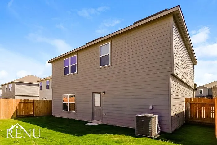 109 Fox Glen Trl — Photo 17