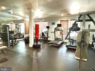 2465 Army Navy Dr #310, Arlington, VA 22206