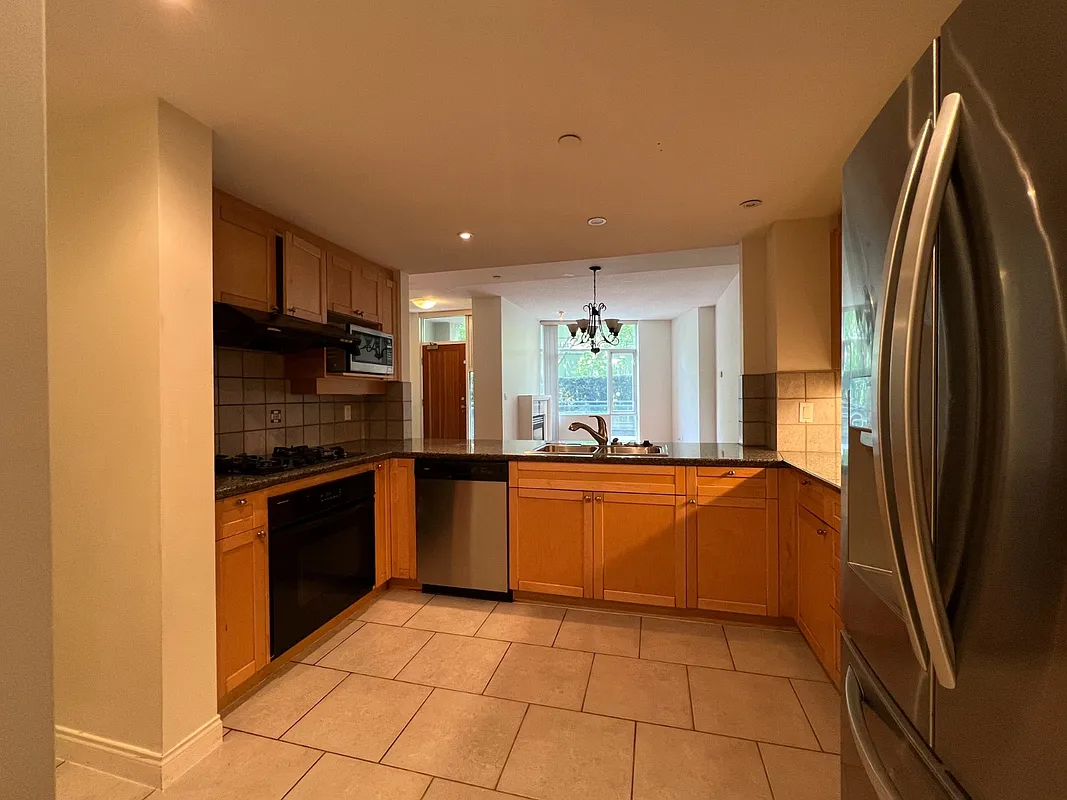 118 Drake Street Vancouver — Photo 4