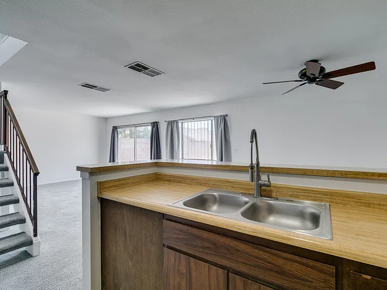 4335 Galore Ave — Photo 24