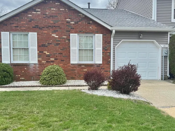 13 Birch Lane, Eatontown, NJ 07724