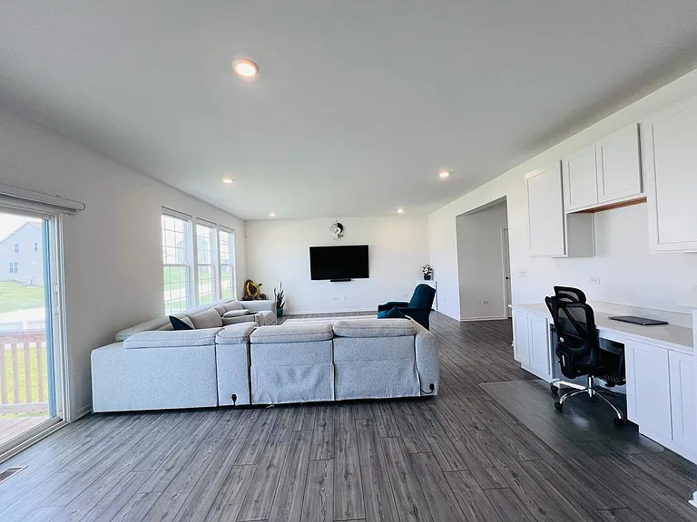 1188 Josie Ln — Photo 6