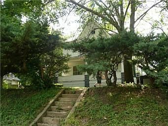 1st image of 744 N 32nd St