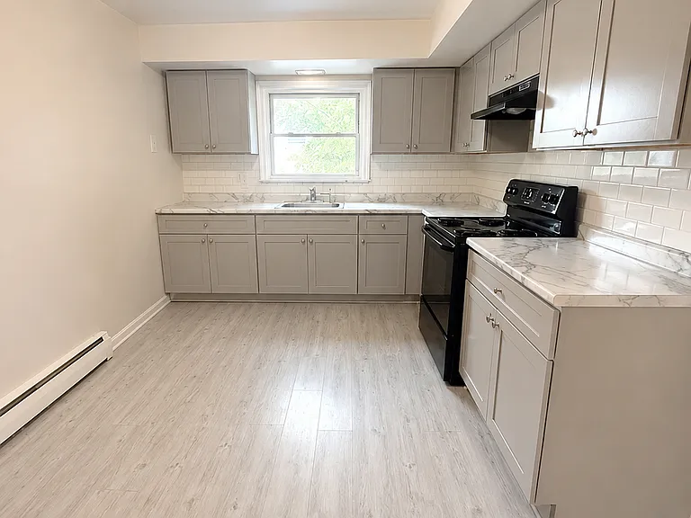 92 Norwood St #1A — Photo 1