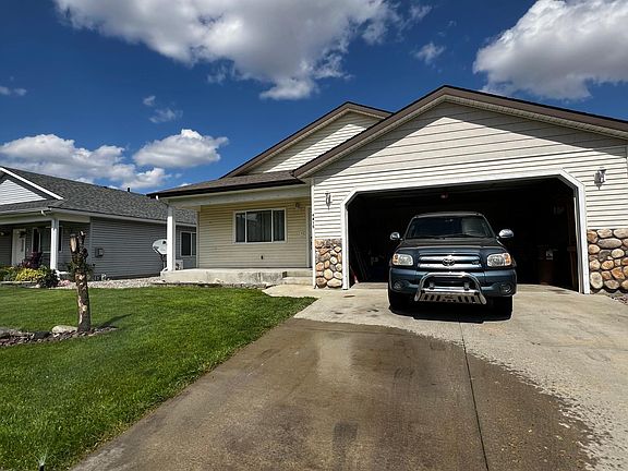 2nd image of 4415 E Vantage Ln