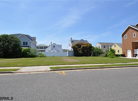 2nd image of 24 N 33rd Ave