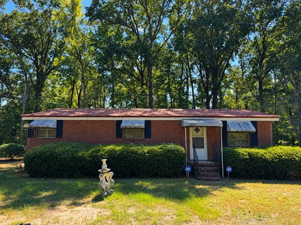 4810 McQuiller St, Wedgefield, SC 29168