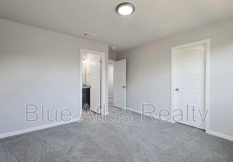 5820 Grayson St — Photo 8