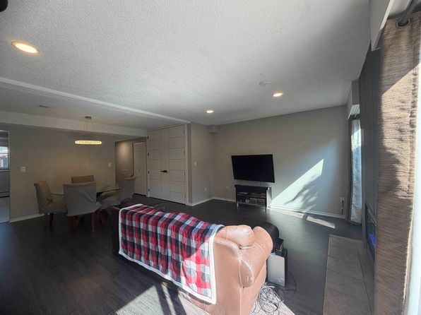 3 bedroom rental in Surrey — photo 20