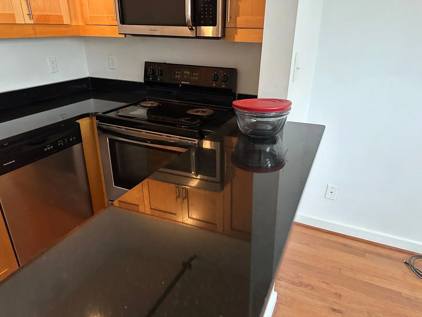 301 NORTH - Petersburg Loft Living — Photo 3