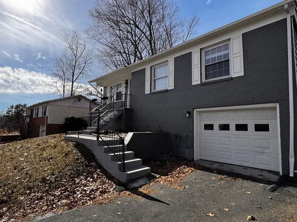 106 Camelot Dr, Charlottesville, VA 22911