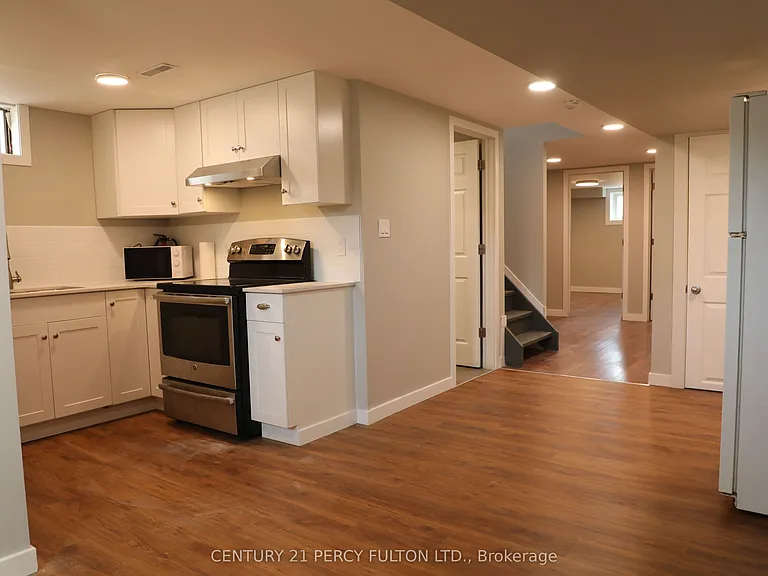 24 Flower St #BASEMENT — Photo 6