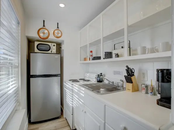 2113 NE 9th Ave, Fort Lauderdale, FL