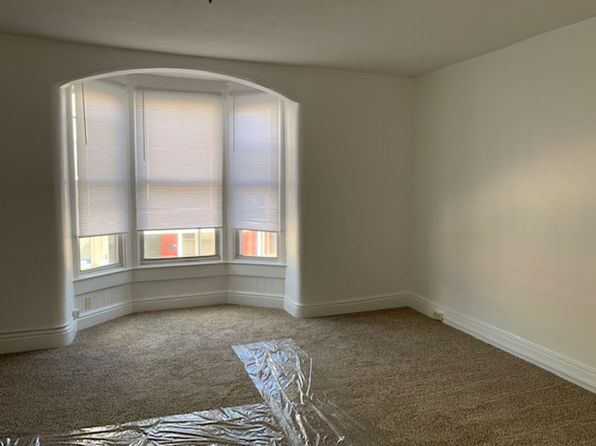 136 S Main St FLOOR 2
