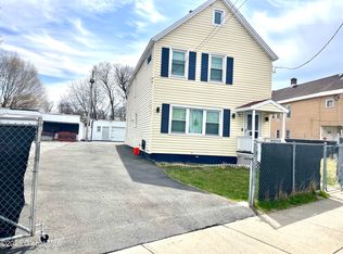 305 Craig St, Schenectady, NY 12307