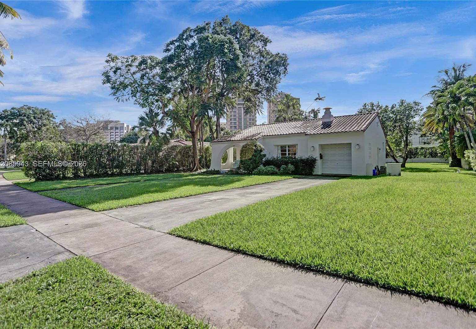Coral Gables Sec B — Photo 2