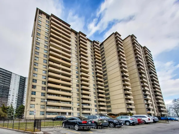 65 Thorncliffe Park Dr, Toronto, ON