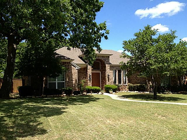 1st image of 1300 Woodlake Dr