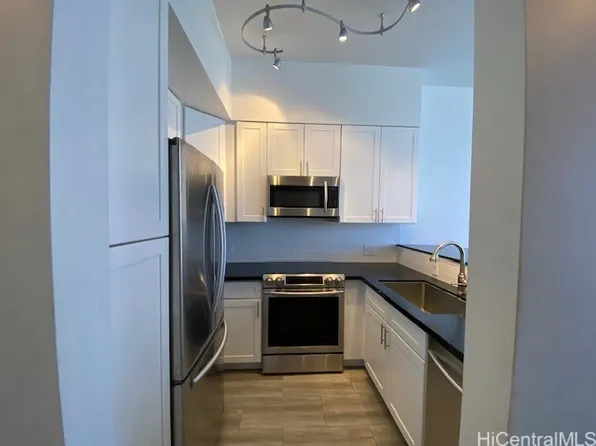 930 Kaheka St #Penthouse B2, Honolulu, HI 96814