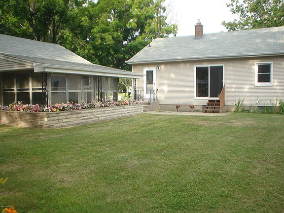 5th image of 3161 McCracken St