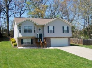 424 Crystal Springs Cir, Gray, TN 37615