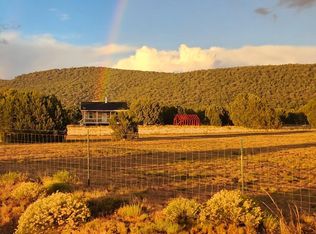 33933 W Skylar Rdg, Seligman, AZ 86337