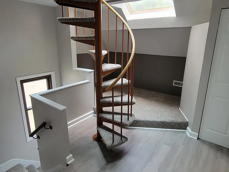 347 Locust Ave #B — Photo 5