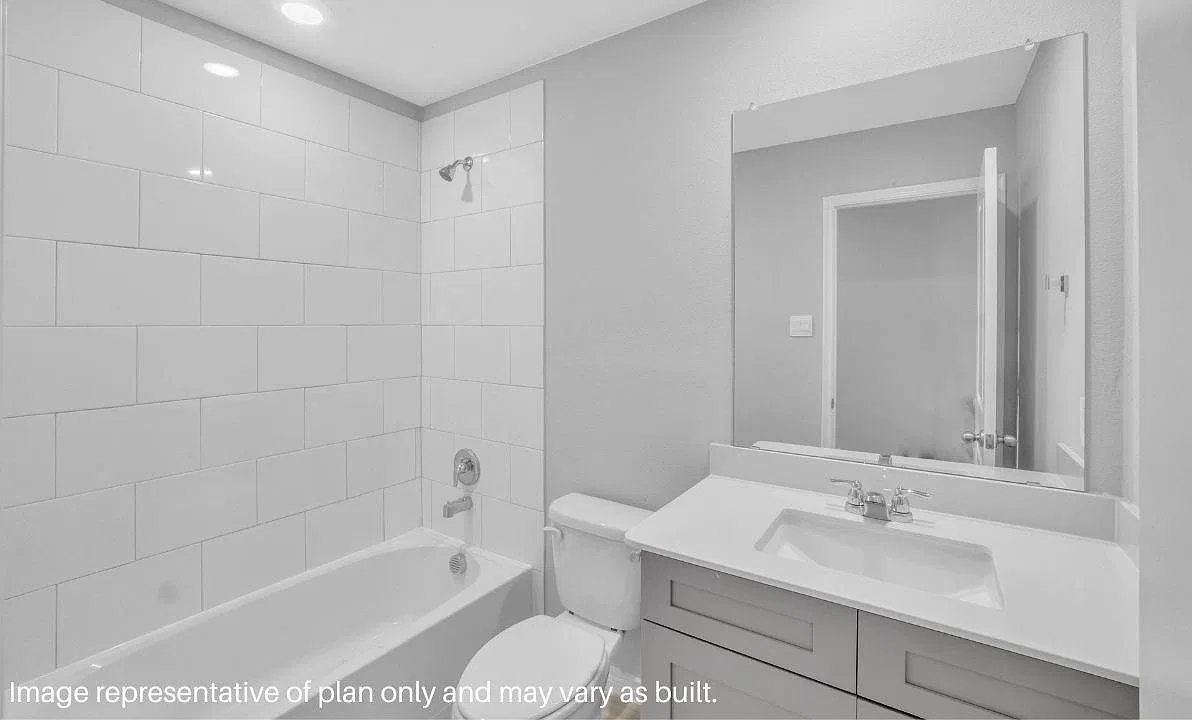 4 bed, 2.5 bath, 1784 sqft, $2,500 — Photo 2