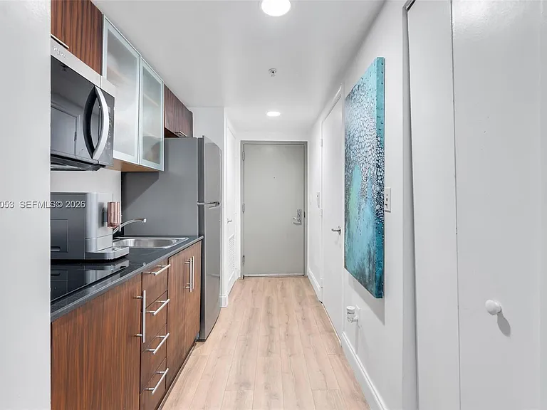 1750 N Bayshore Dr #1407 — Photo 7