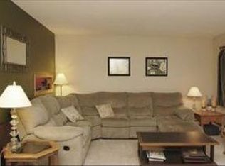 525 S Cleveland Ave APT 205, Arlington Heights, IL 60005