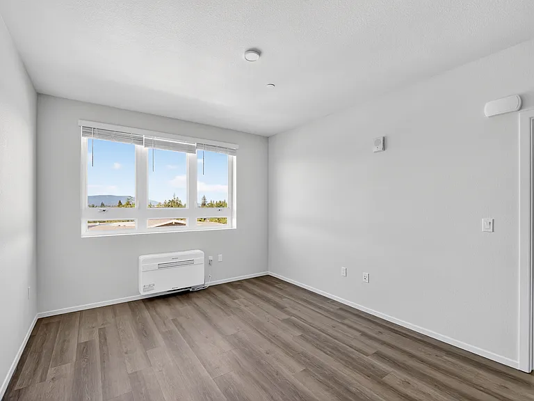 Dry Creek Crossing Apartments — Photo 10