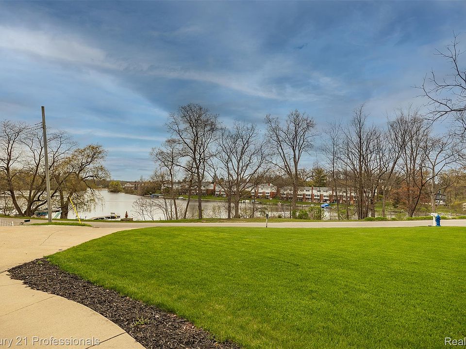 6591 Windiate Rd, photo 2