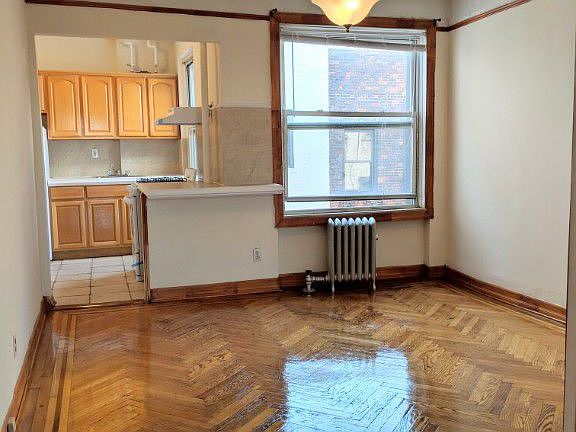 2nd image of 556 W 141st St APT 6A