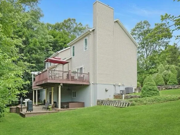 267 Lafayette Ave, Cortlandt Manor, NY 10567