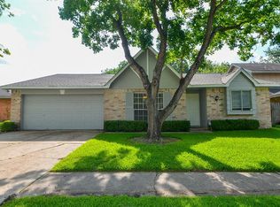 10503 Townhall Ln, Sugar Land, TX 77498