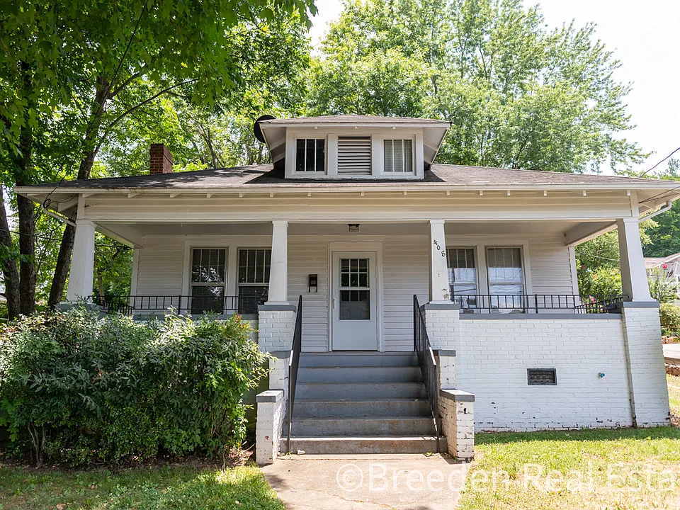 408 E Concord St