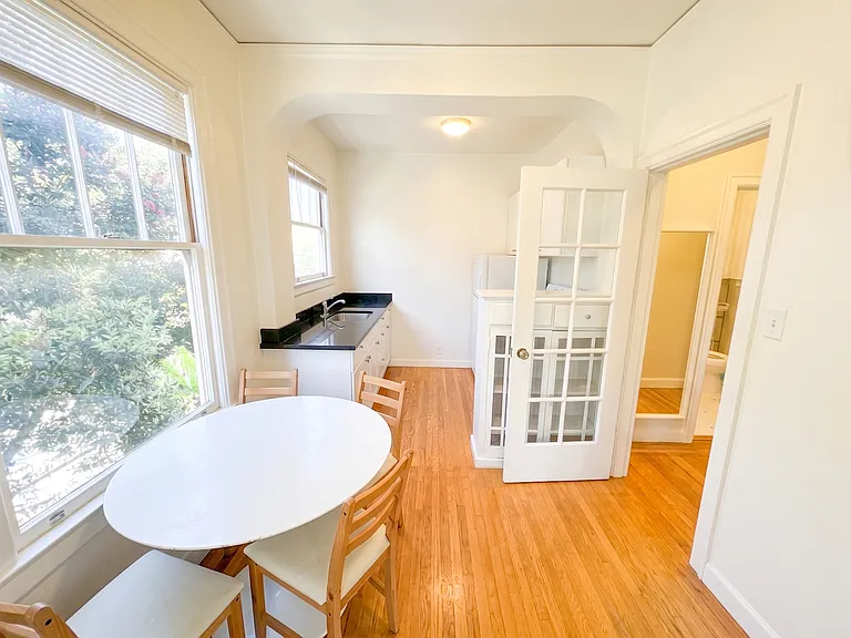2495 Sutter St #5 — Photo 5