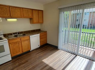 3672 Pennsylvania Ave, Dubuque, IA 52002