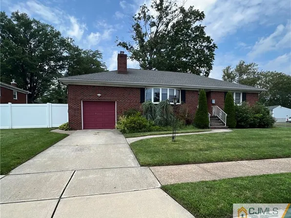 11 Taylor Ave, Carteret, NJ 07008