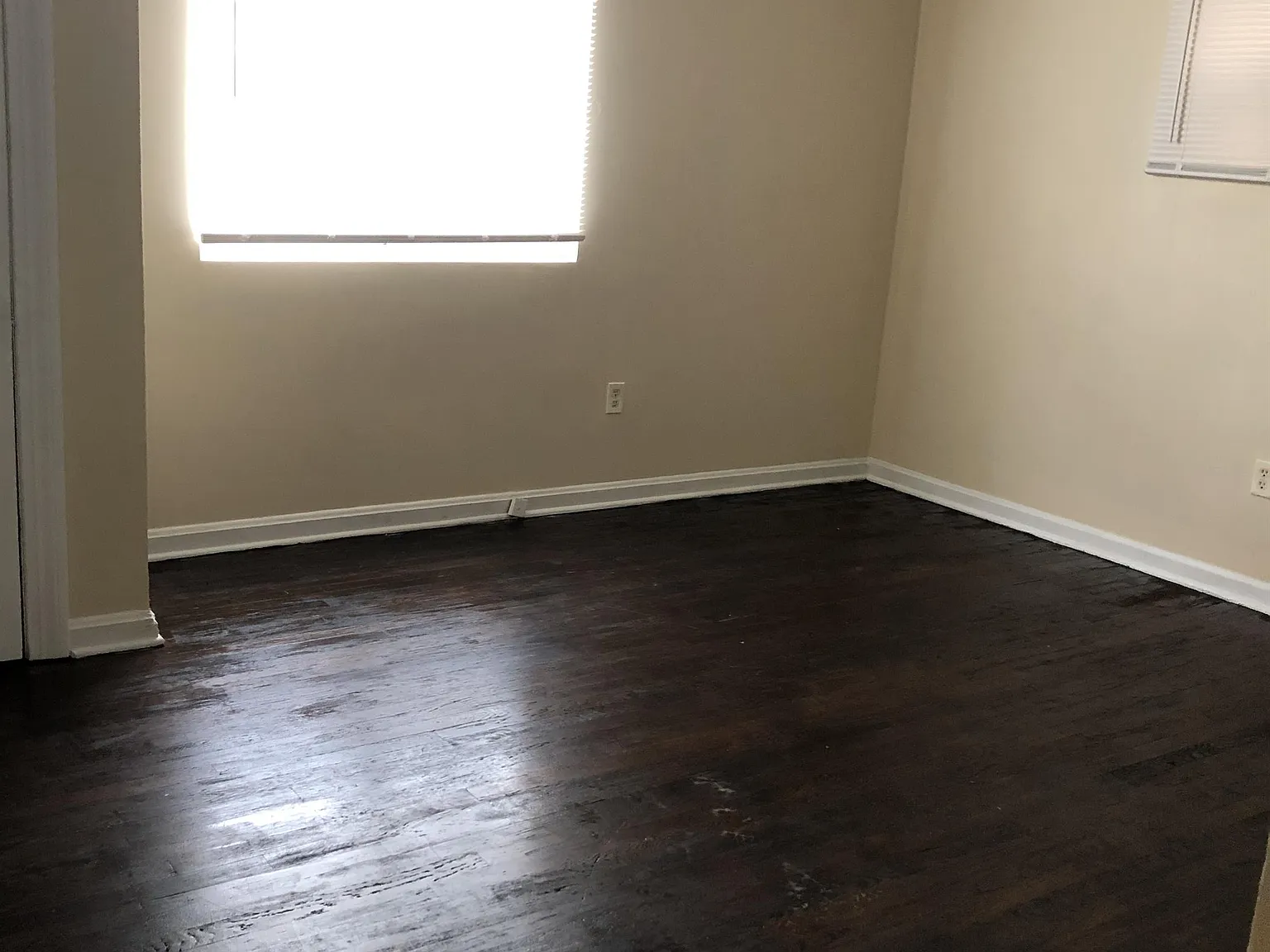 1225 8th Street, Huntington WV 25701 - 4 Rear Garage Apt — Photo 2