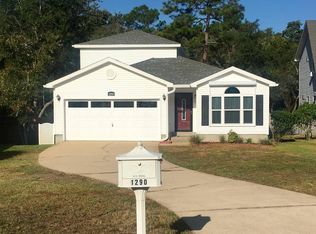 1290 Laura Ln, Niceville, FL 32578