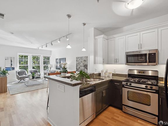 2nd image of 88 Townsend St APT 106