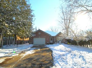 105 Duchess Ave, Lucan Biddulph, ON N0M2J0