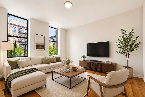 Living room, photo 1