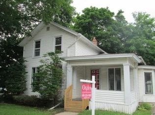 206 E Park Ave, Waukesha, WI 53186