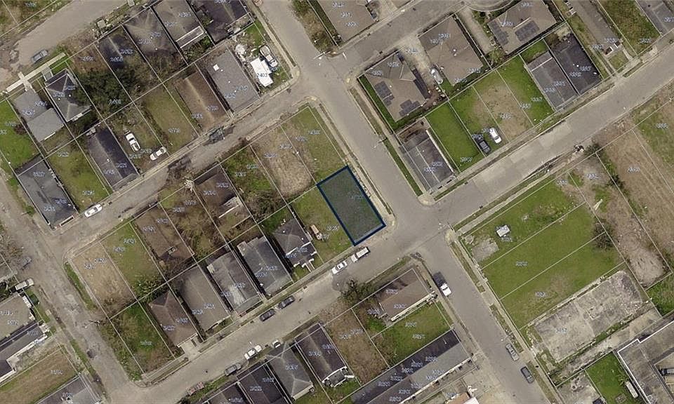 2nd image of 3100 1st St